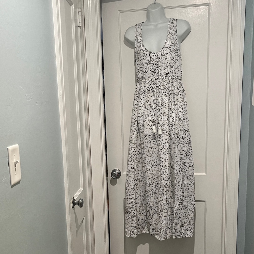 Elegant White Maxi Dress